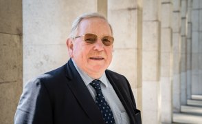 Reinhard Genzel on Galaxies and Massive Black Holes